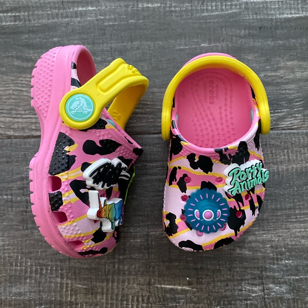 Crocs cheetah pink print party animals 4